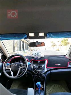 هیوندای ئەکسنت هاچباک